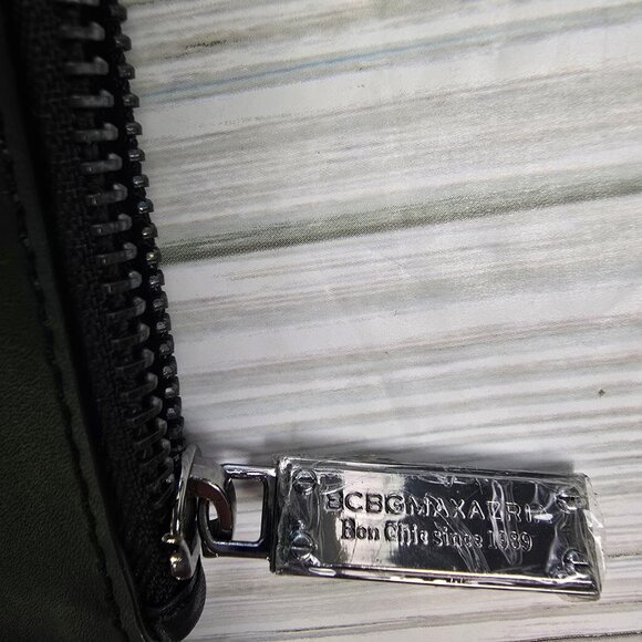 BCBGMAXAZRIA Black Leather Scalloped Studded Envelope Clutch Bag Pouch - Picture 4 of 9